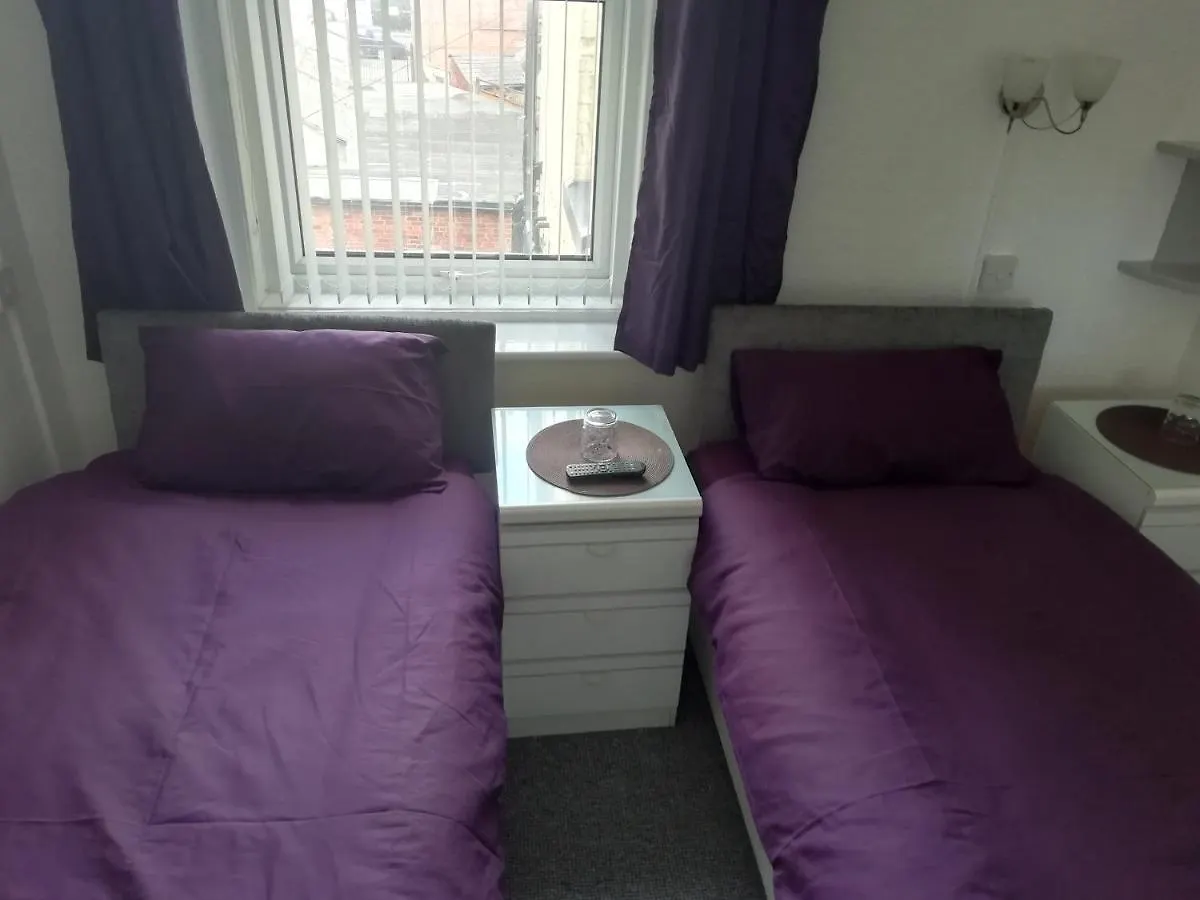 The Shining Diamond Bed & Breakfast Blackpool
