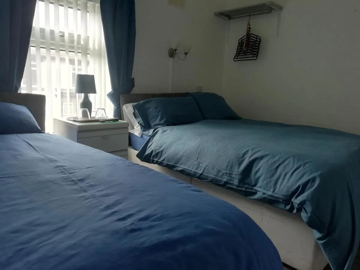 The Shining Diamond Bed & Breakfast Blackpool